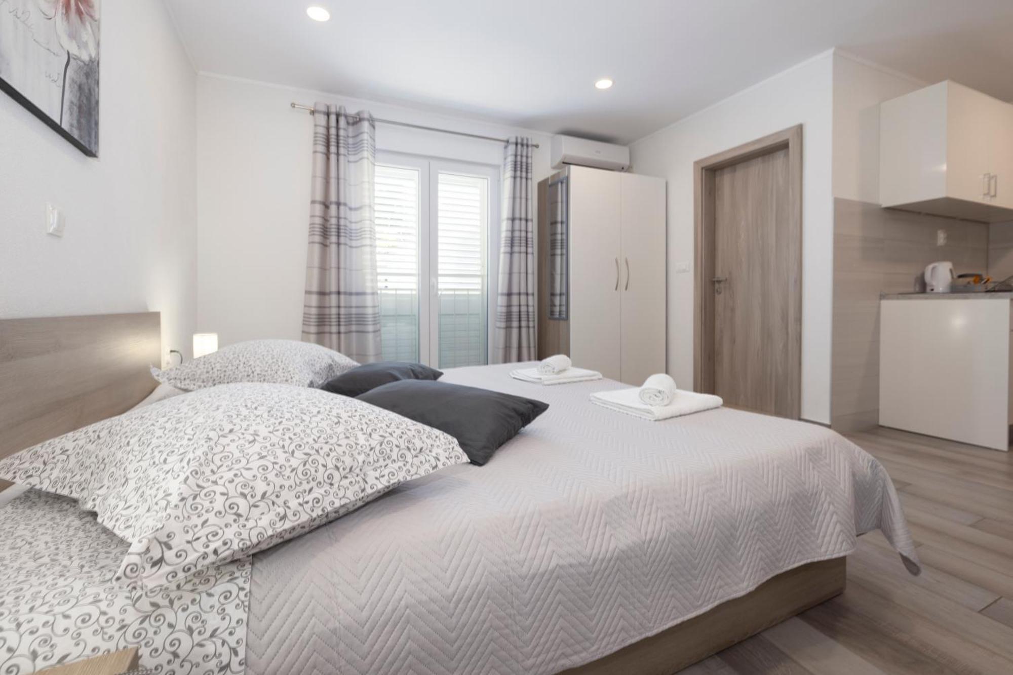 Apartmani Marta Тучепи Екстер'єр фото