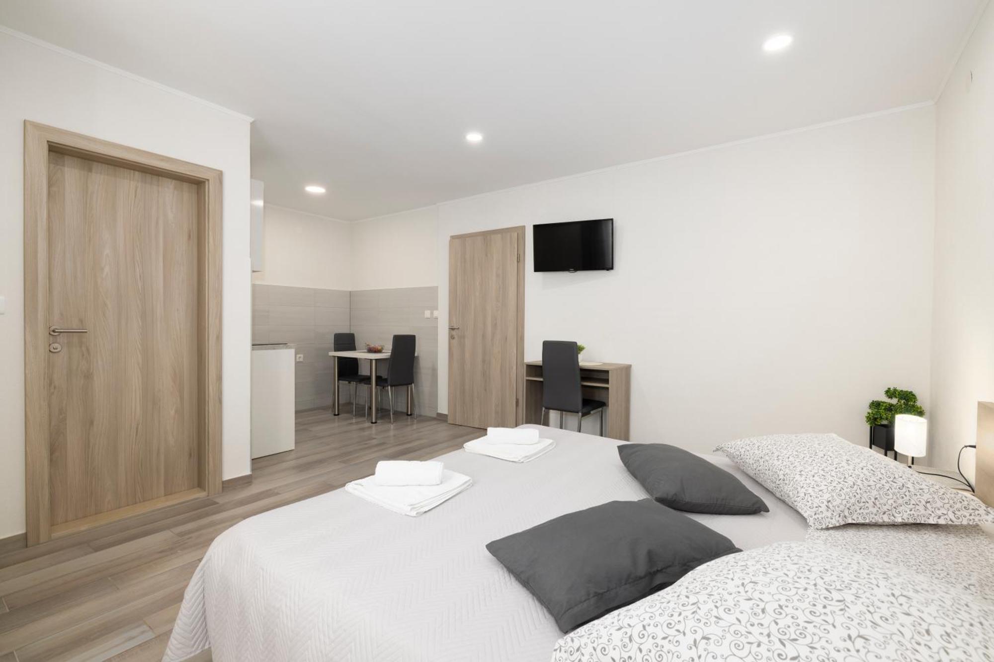 Apartmani Marta Тучепи Екстер'єр фото