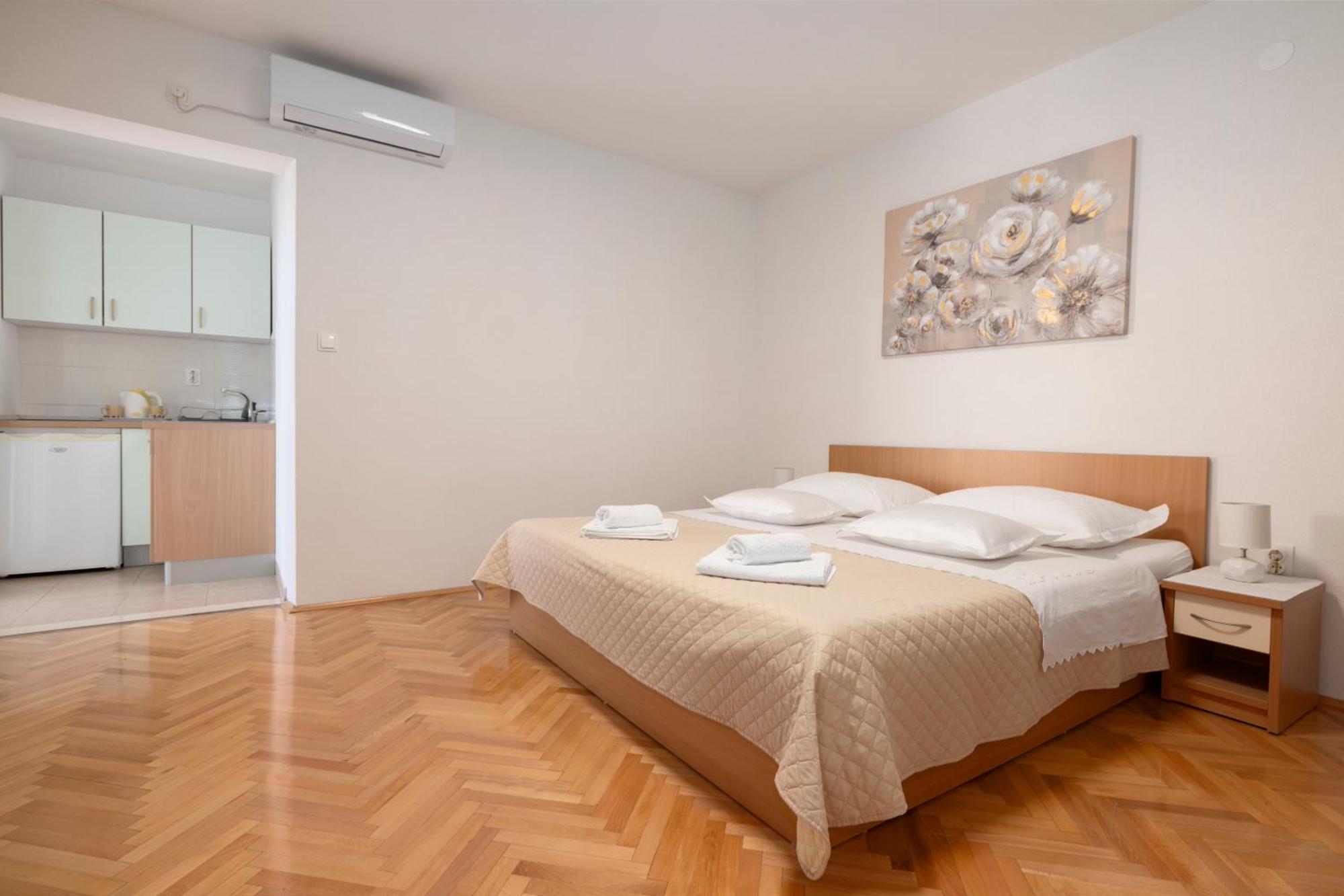 Apartmani Marta Тучепи Екстер'єр фото