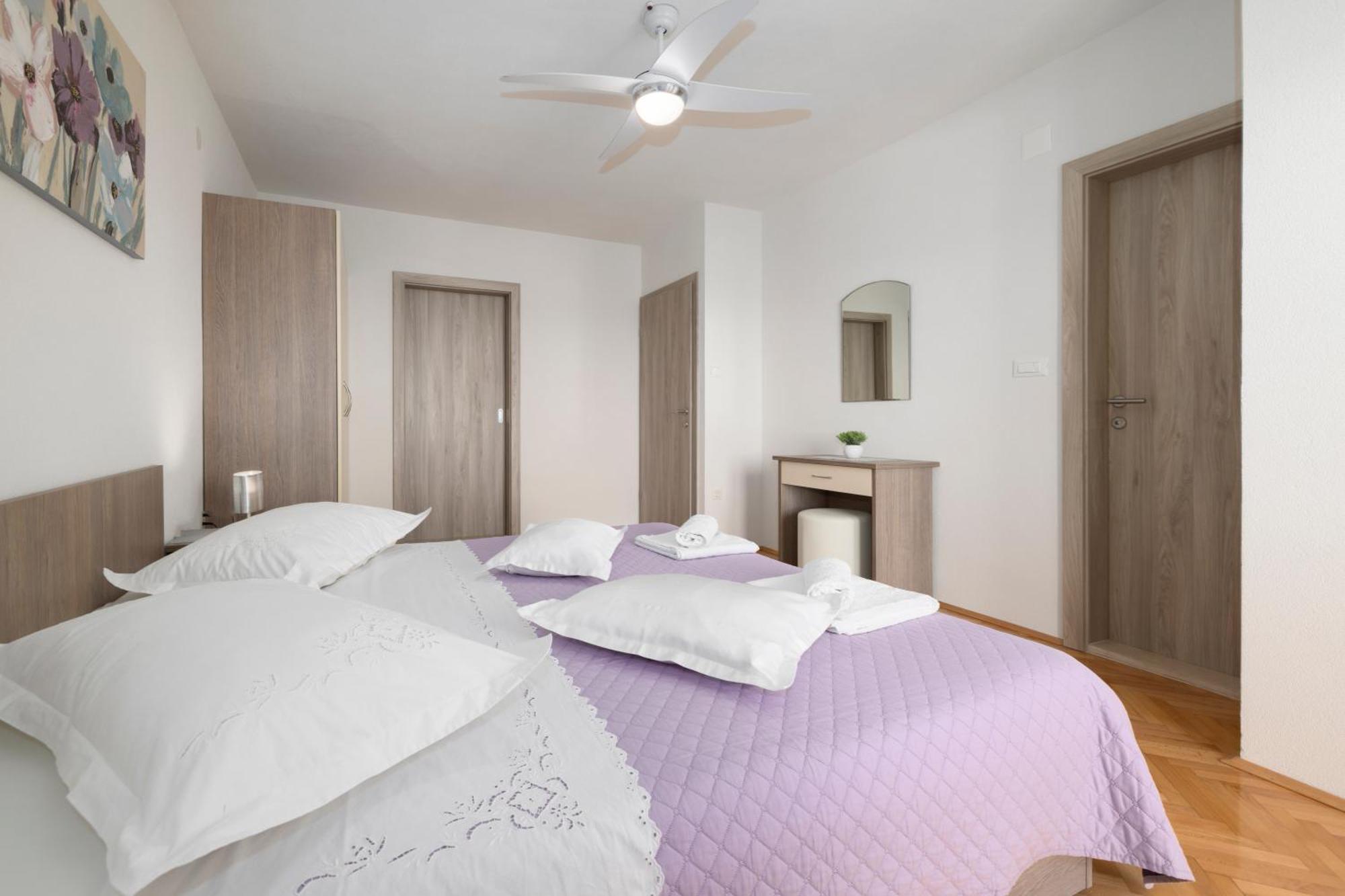 Apartmani Marta Тучепи Екстер'єр фото