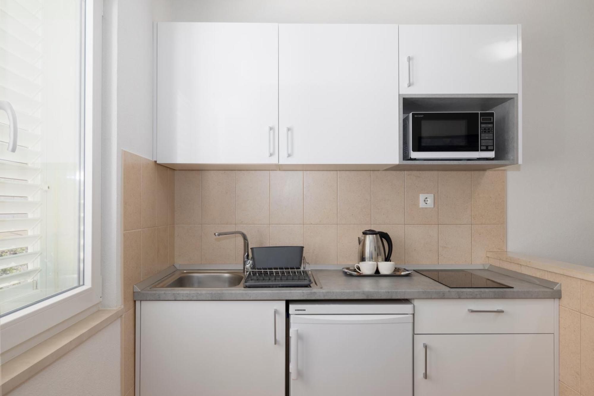 Apartmani Marta Тучепи Екстер'єр фото